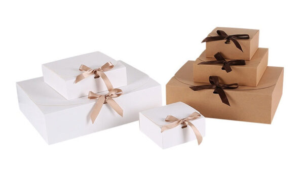 Hộp giấy quà tặng