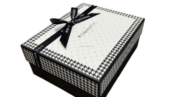 Hộp giấy quà tặng